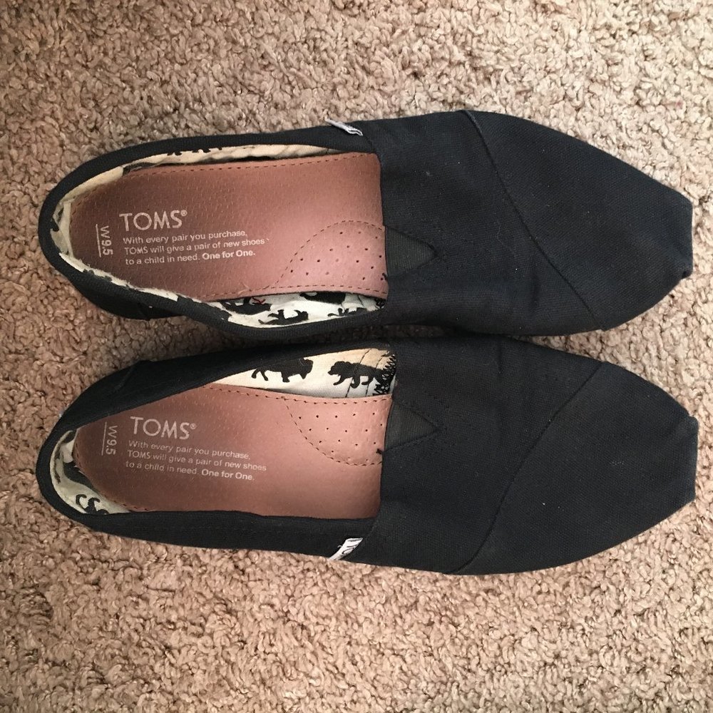 Women’s Toms Shoes